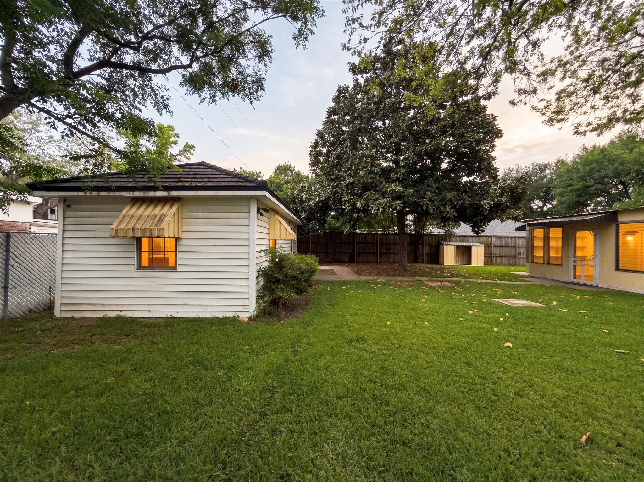 8832 Antrim Drive Dallas TX 75218