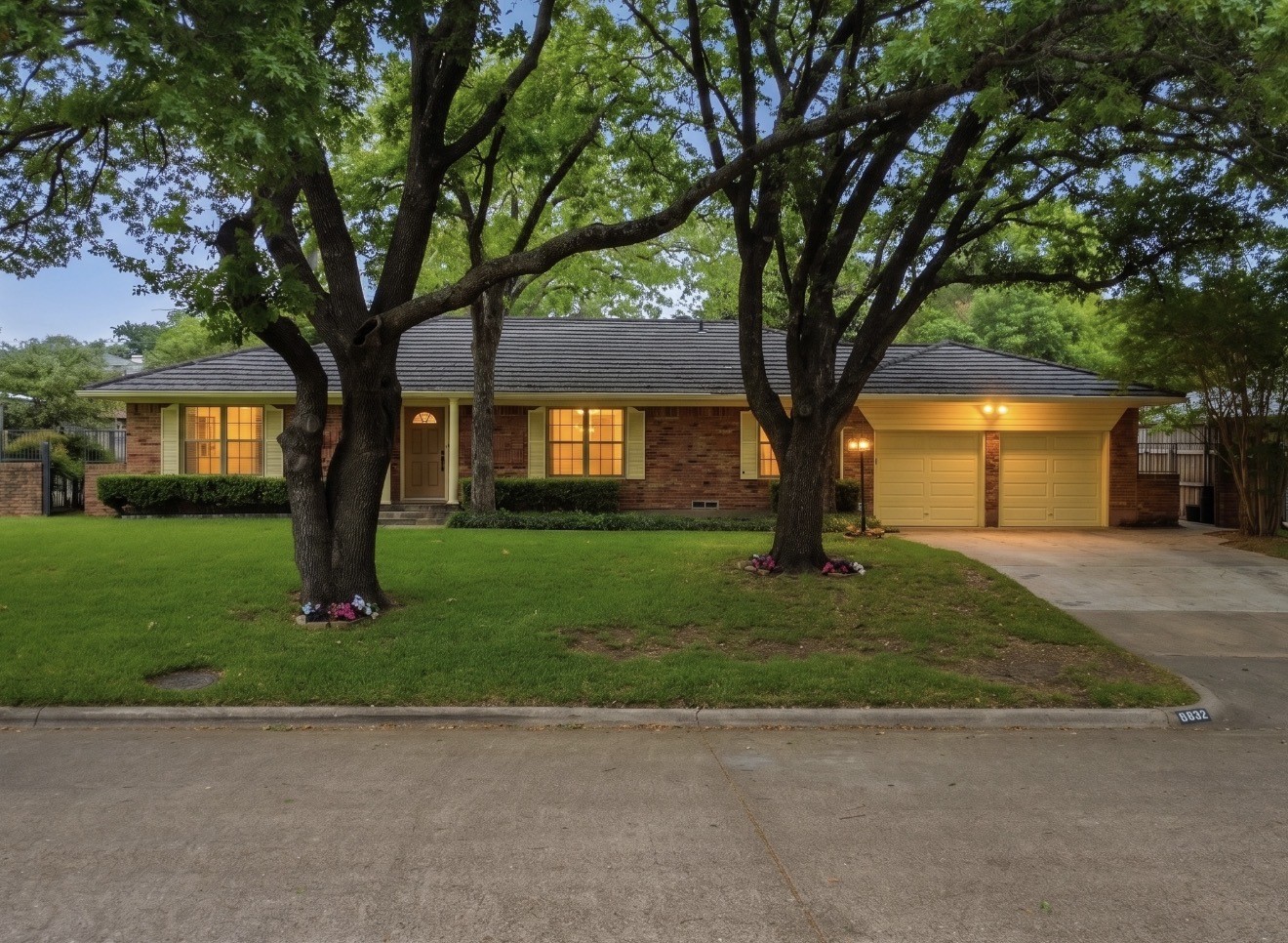 8832 Antrim Drive Dallas TX 75218
