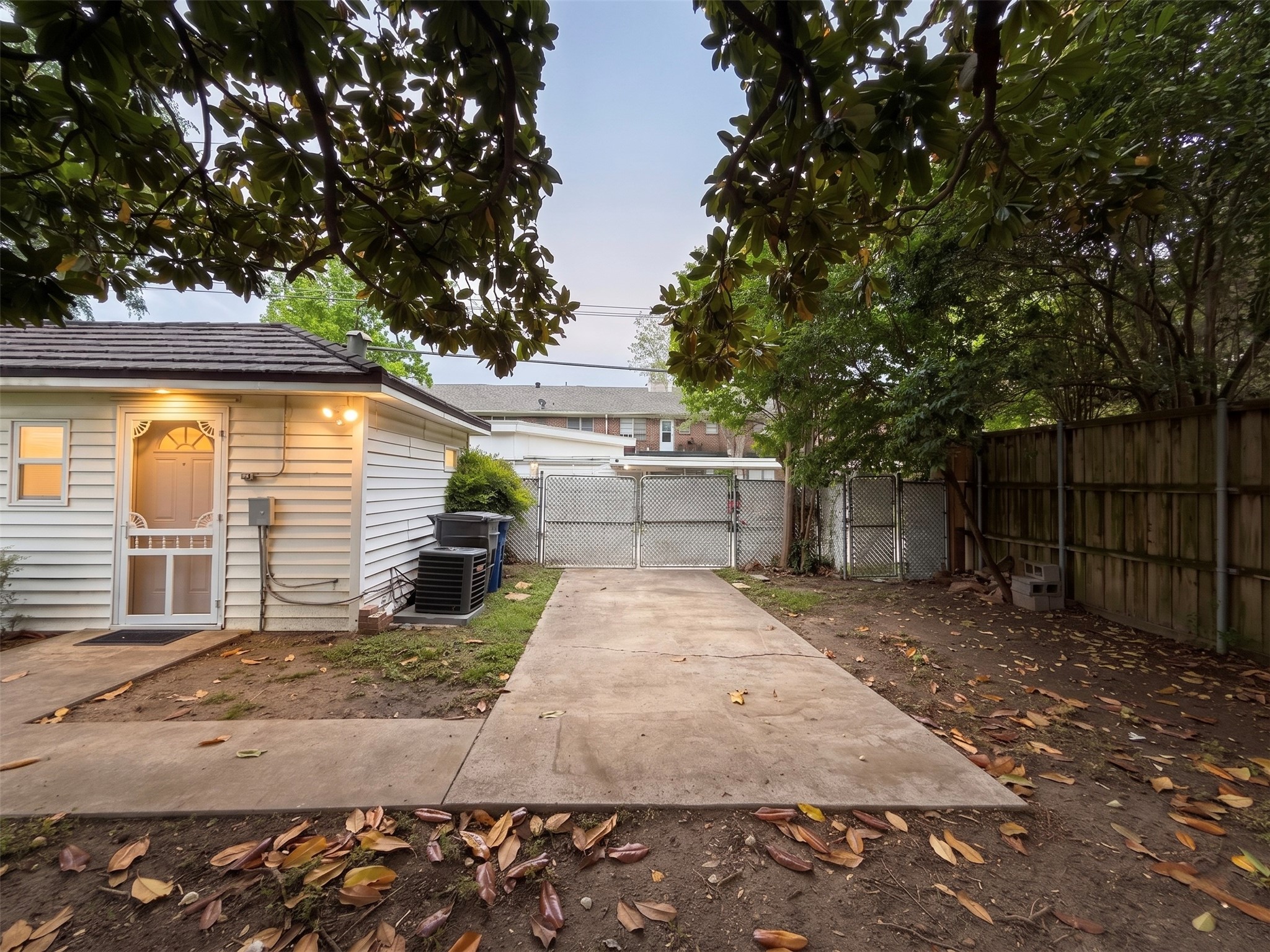 8832 Antrim Drive Dallas TX 75218