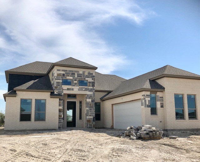 322 Creighton Avenue Red Oak TX 75154