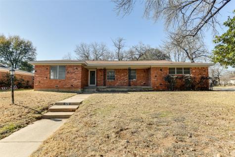 129 Arcadia Street Hurst TX 76053