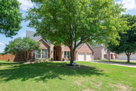 204 Country Lakes Drive Argyle TX 76226