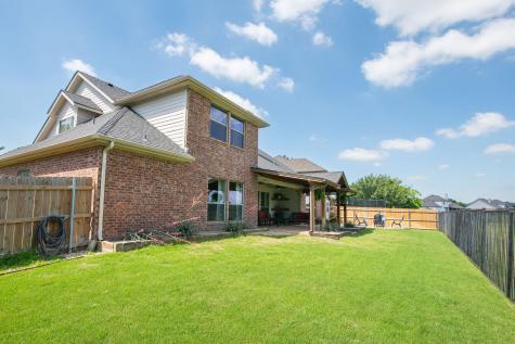 204 Country Lakes Drive Argyle TX 76226
