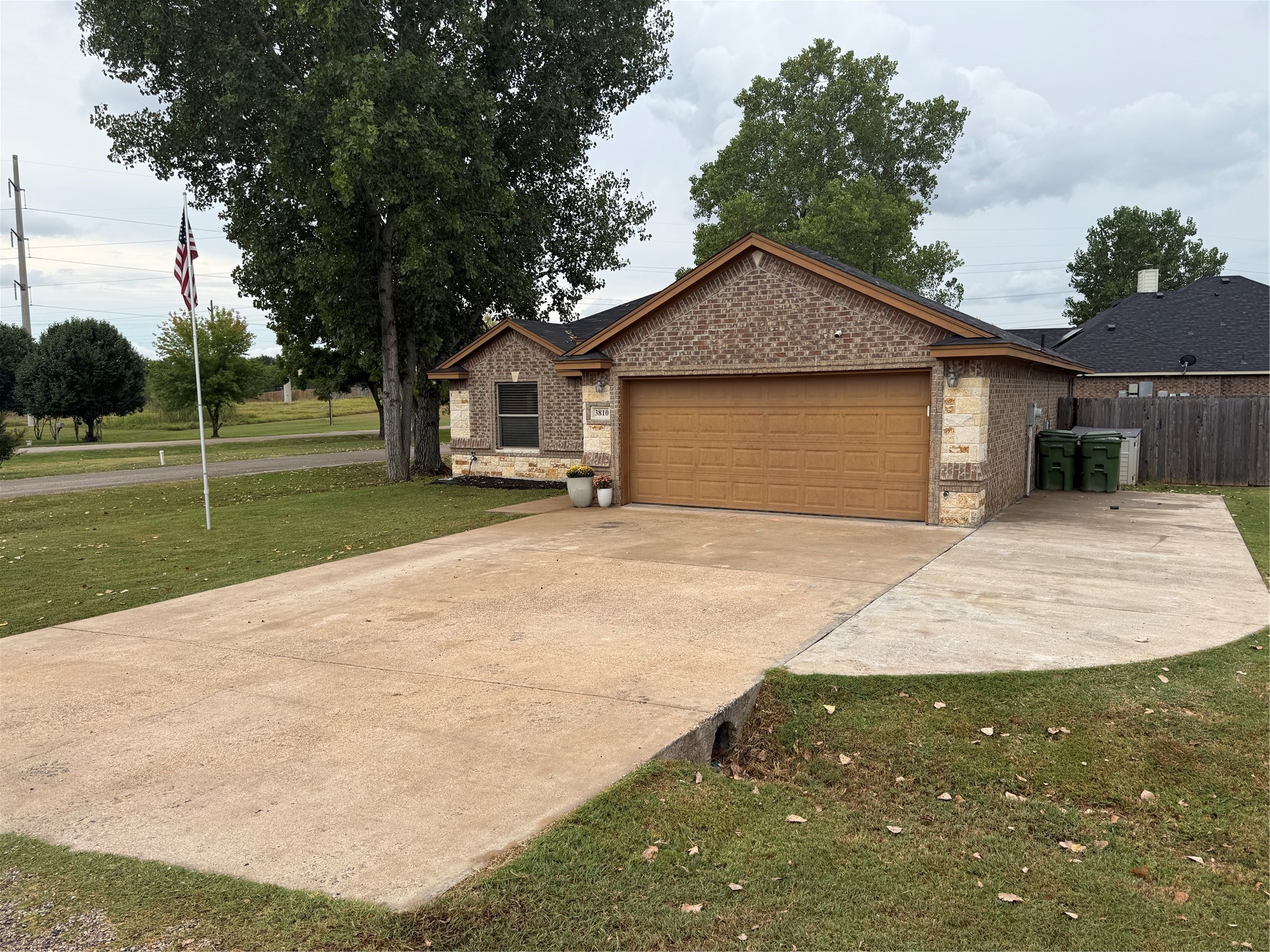 3810 Pine Circle Granbury TX 76048