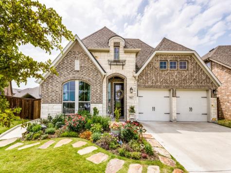 912 Heron Creek Pass Mckinney TX 75071