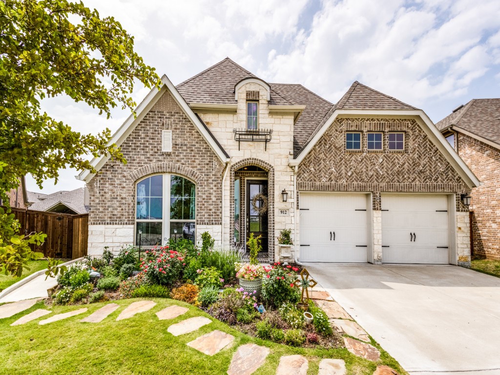 912 Heron Creek Pass Mckinney TX 75071
