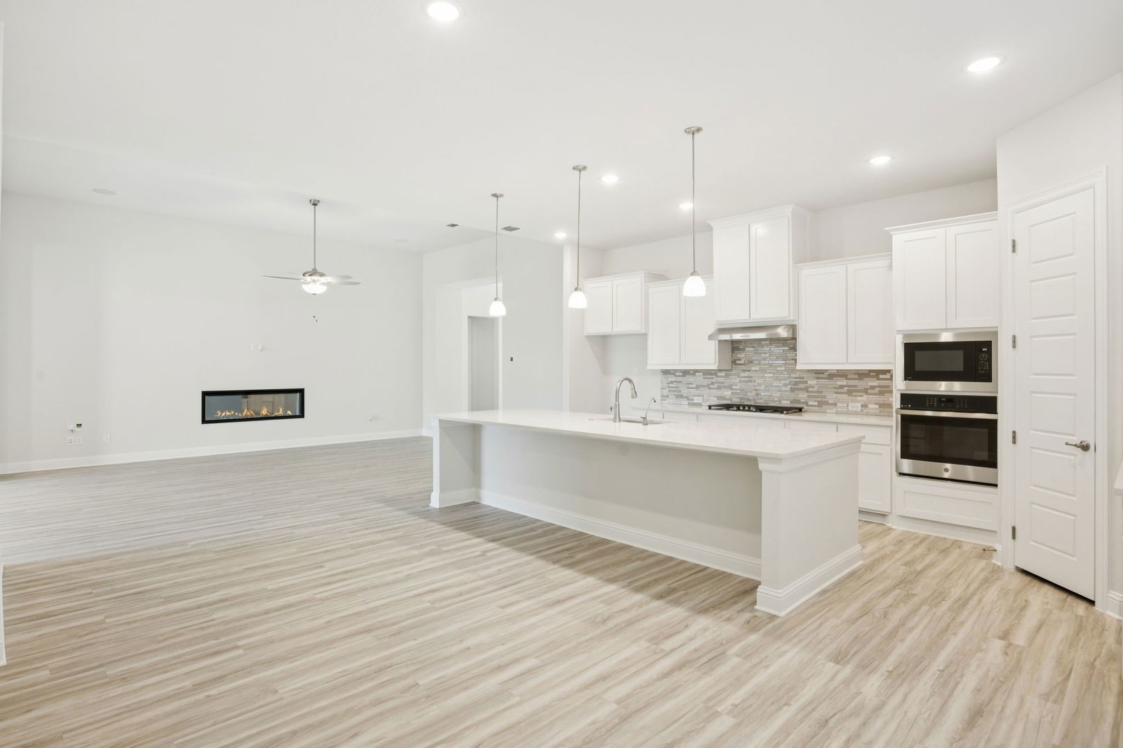 1000 Sunflower Street Crowley TX 76036