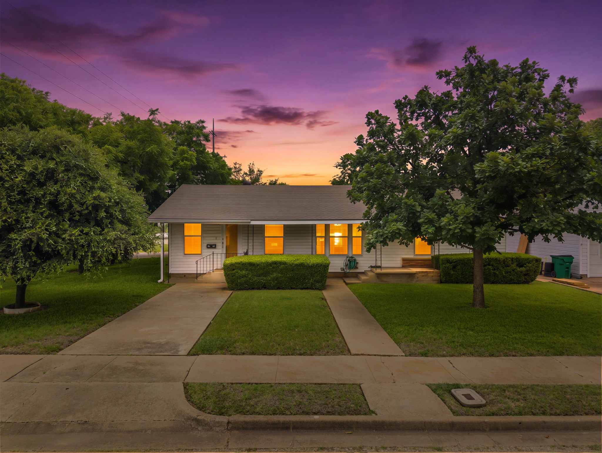 1319 W 3 A Street Mcgregor TX 76657