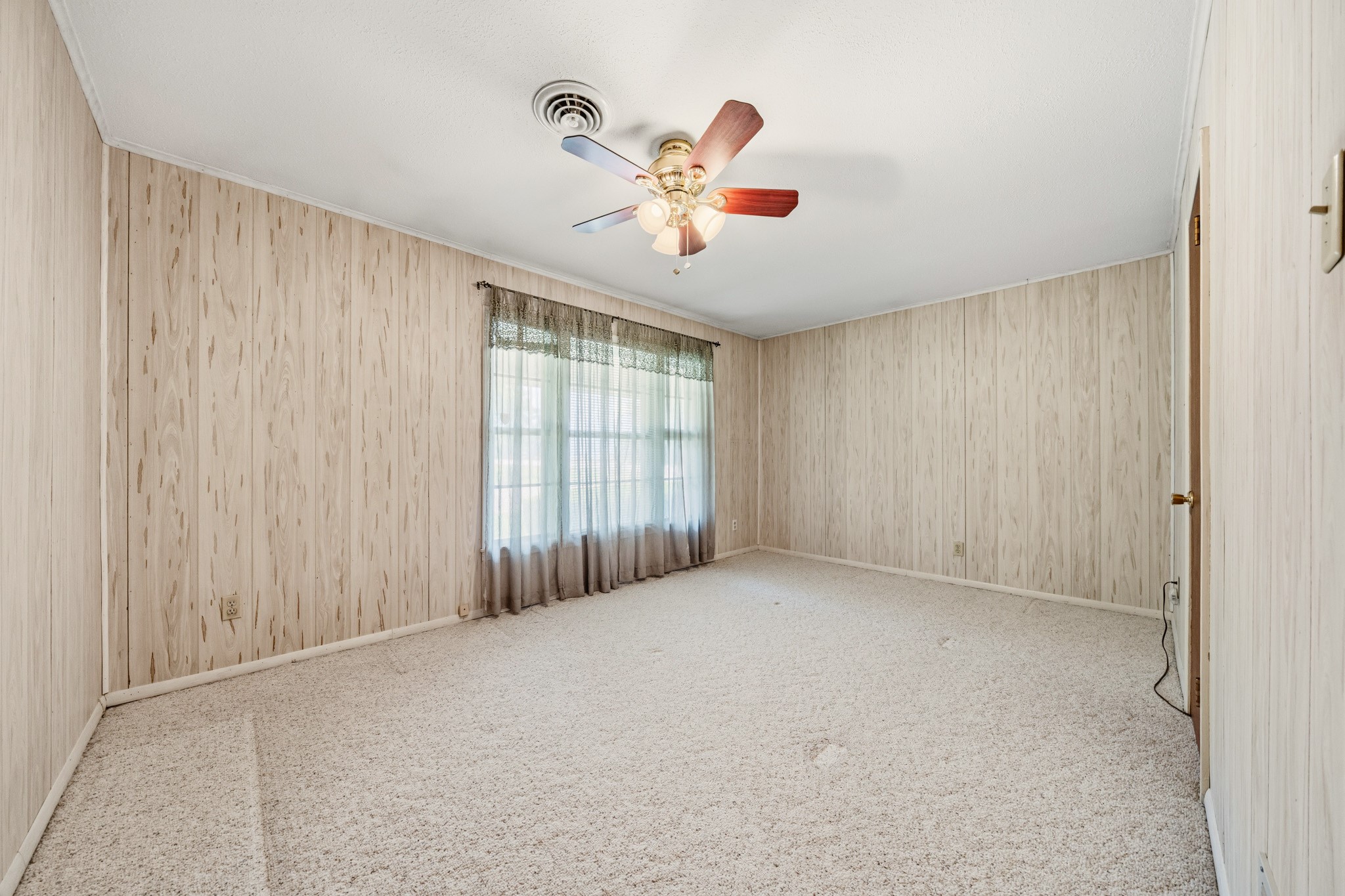1319 W 3 A Street Mcgregor TX 76657