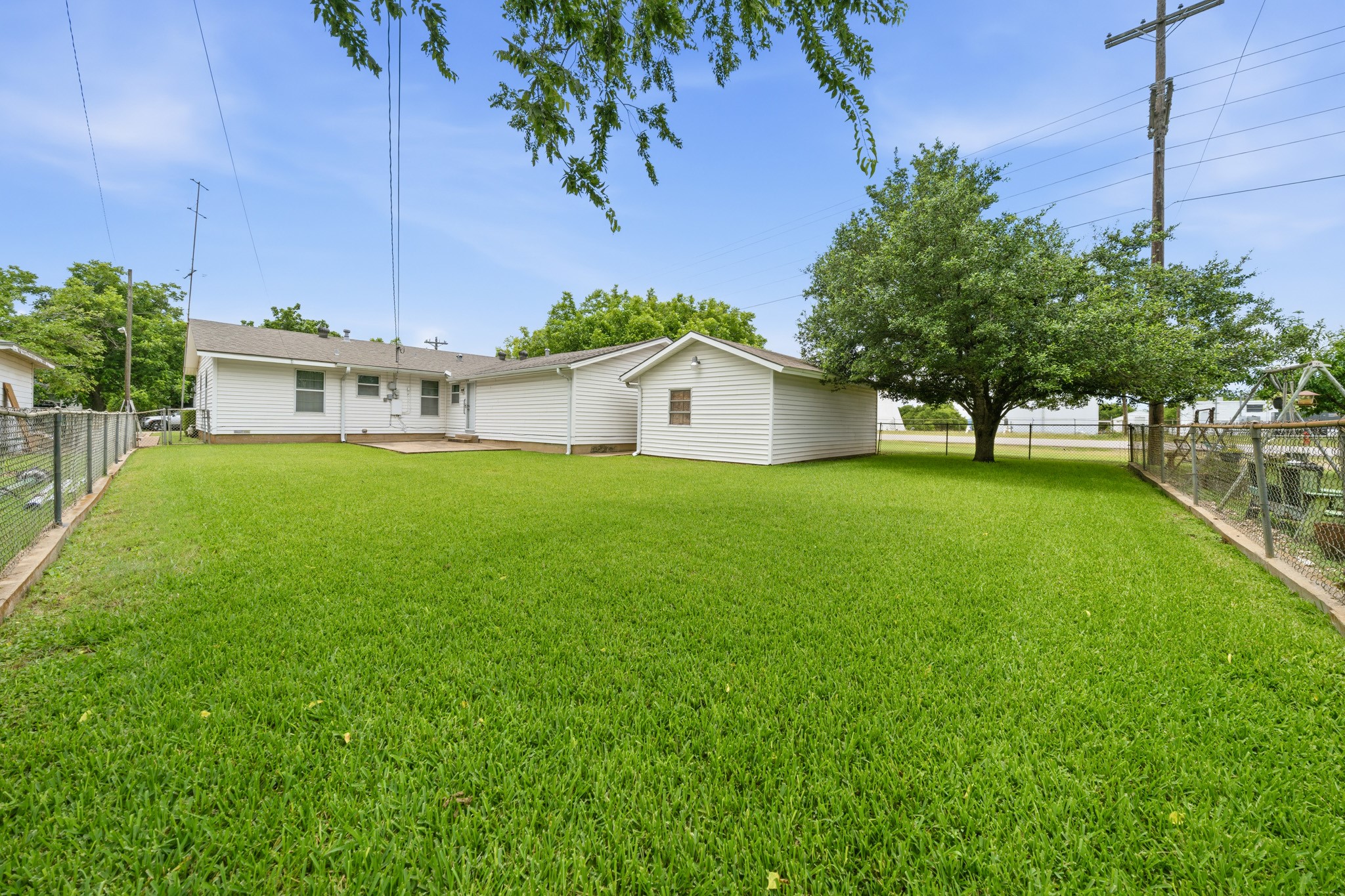 1319 W 3 A Street Mcgregor TX 76657