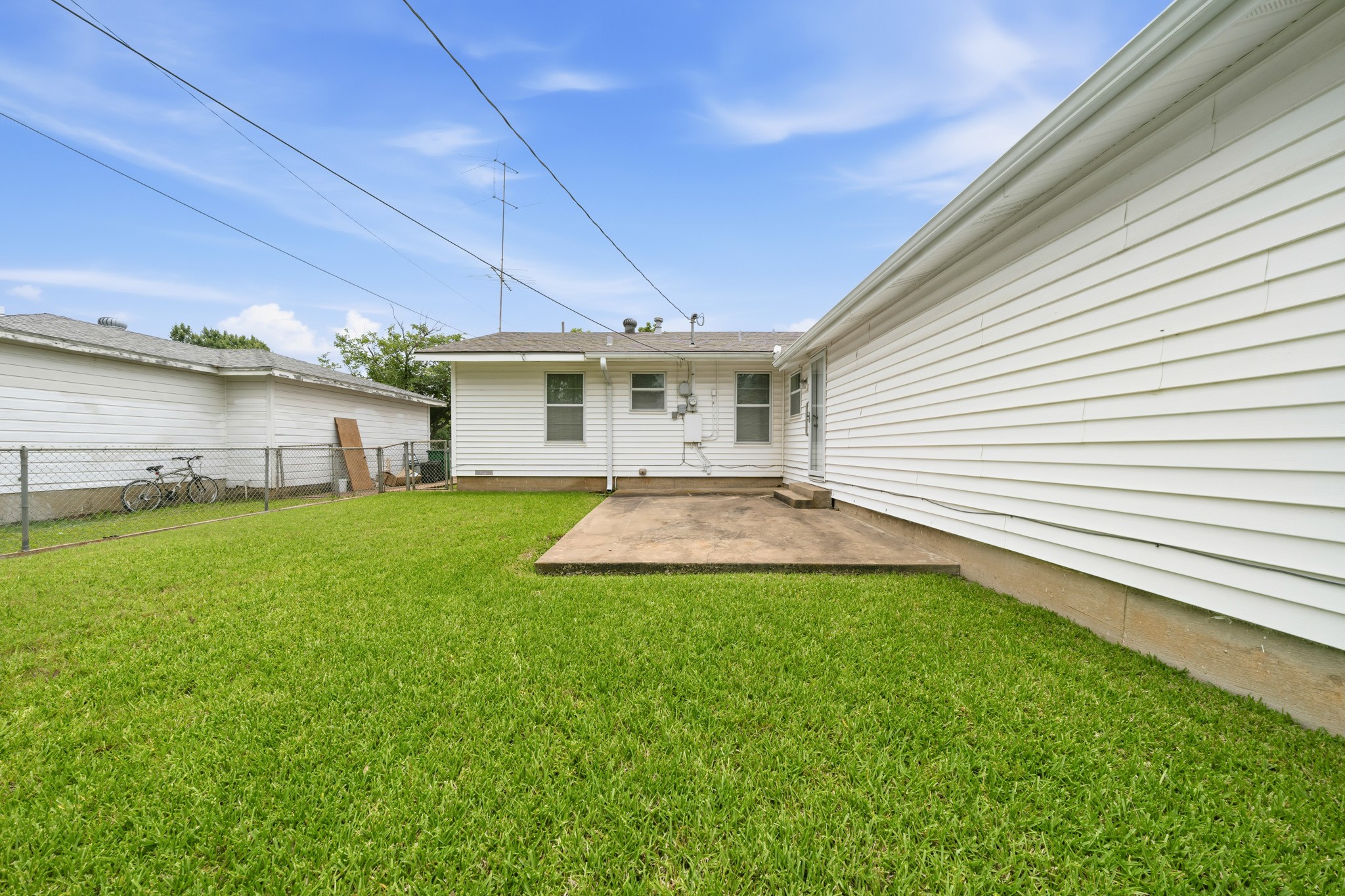 1319 W 3 A Street Mcgregor TX 76657