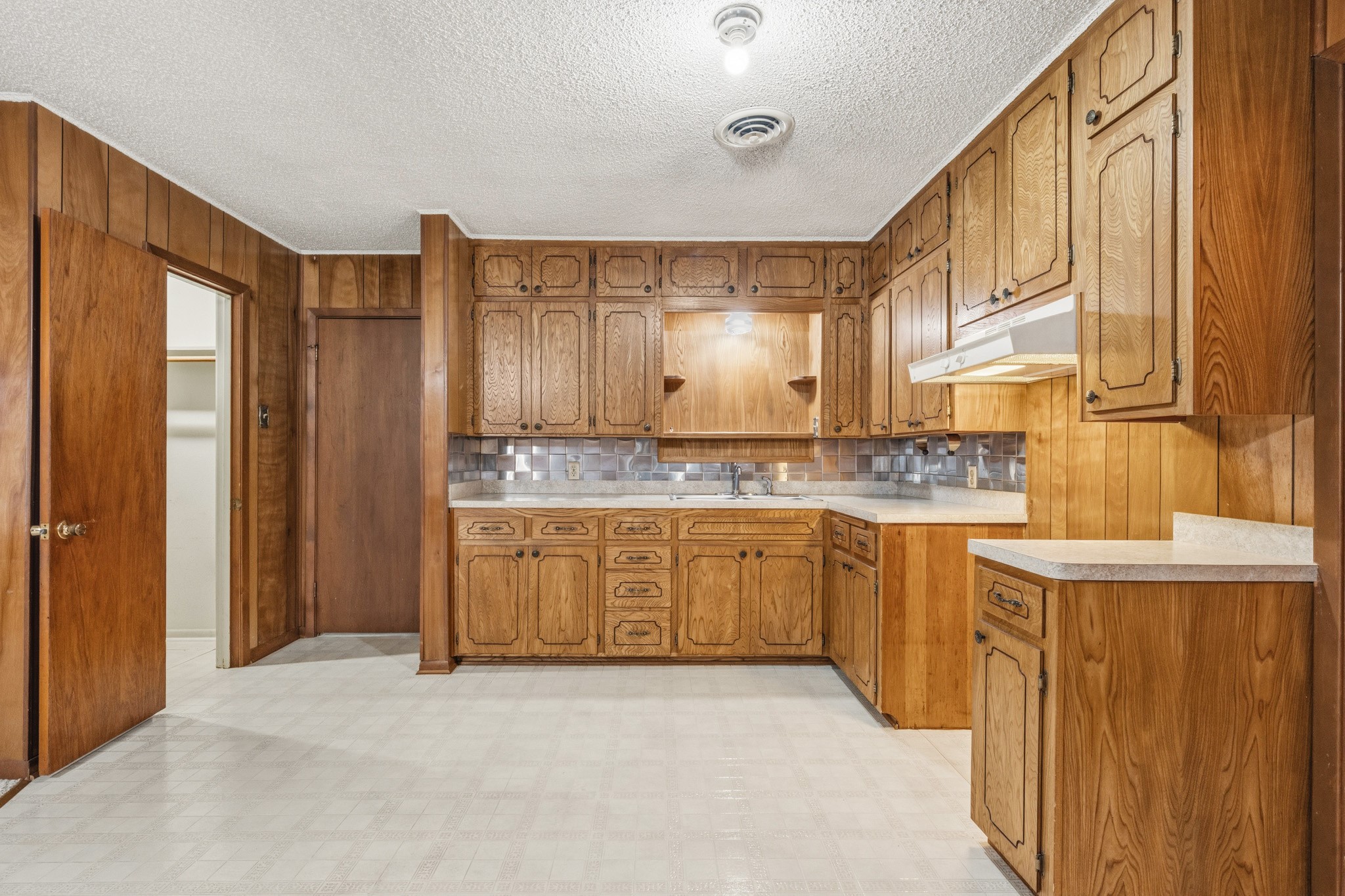 1319 W 3 A Street Mcgregor TX 76657