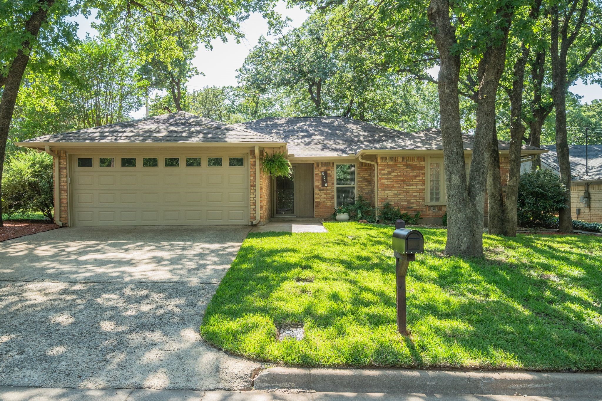 5516 Silver Bow Trail Arlington TX 76017