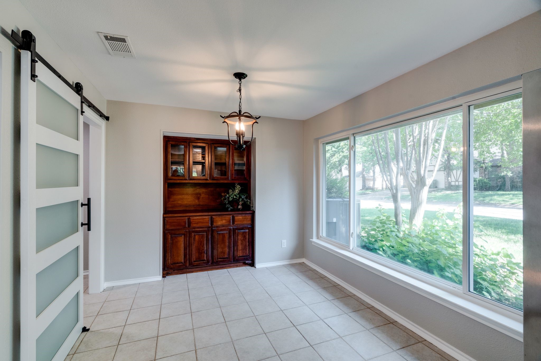 5516 Silver Bow Trail Arlington TX 76017