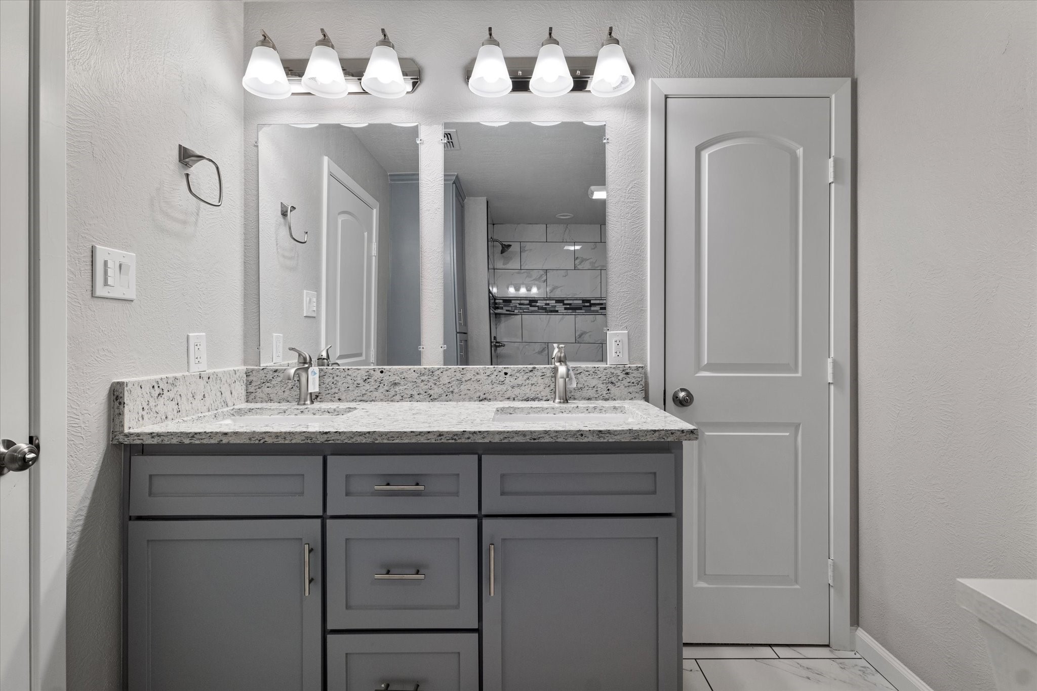 4321 Green Oak Drive Granbury TX 76048