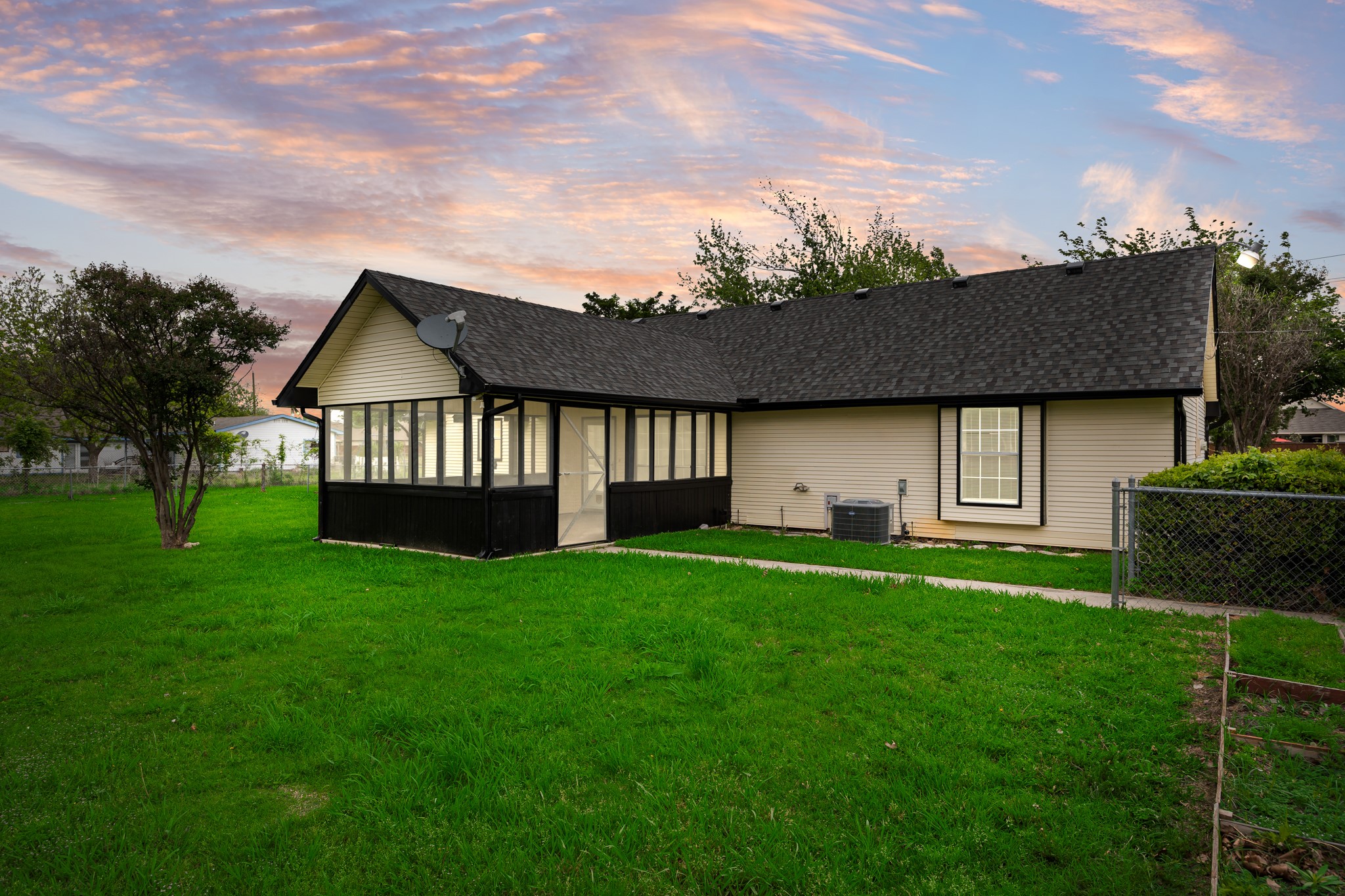 5300 County Road 437 Princeton TX 75407