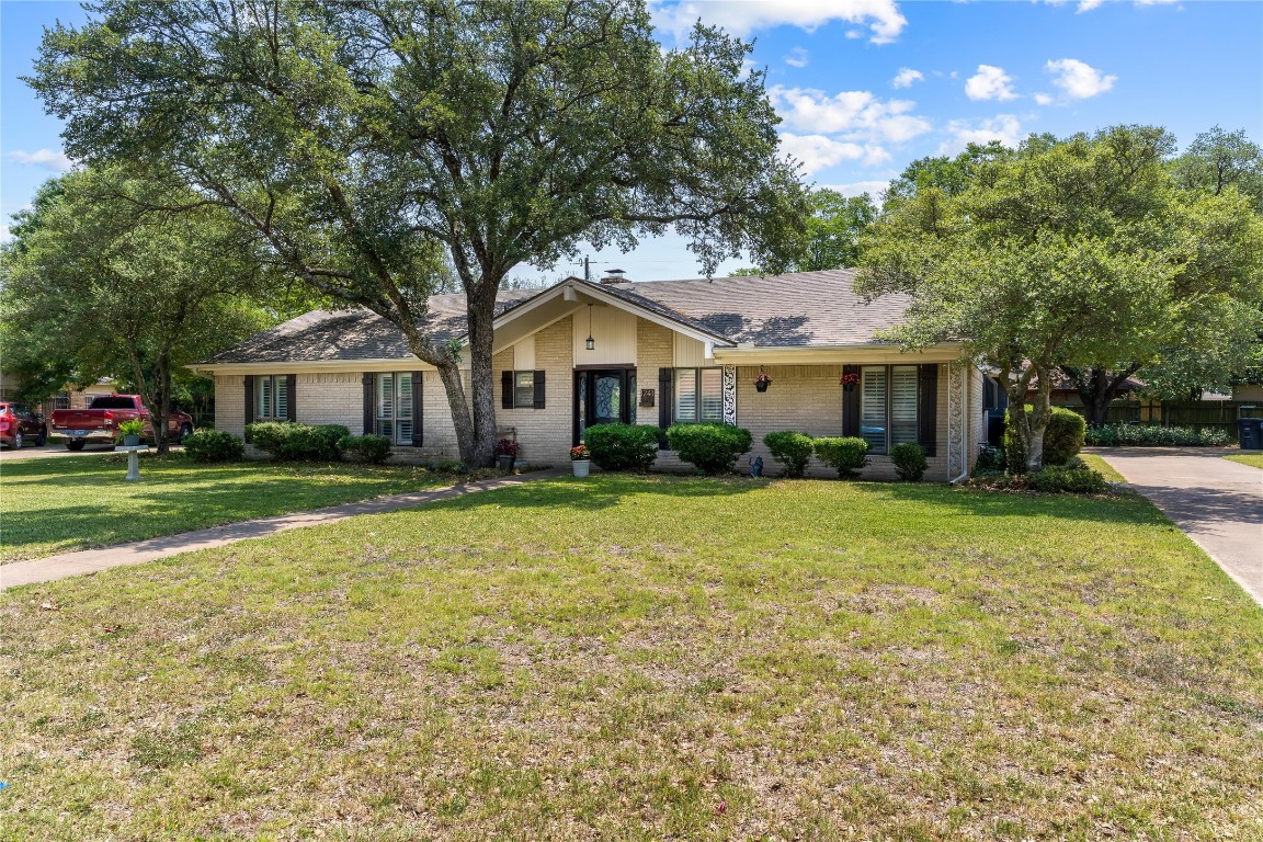 1241 Wedgewood Drive Cleburne TX 76033