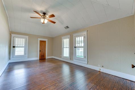 210 W Elm Street Winnsboro TX 75494