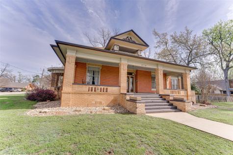 210 W Elm Street Winnsboro TX 75494