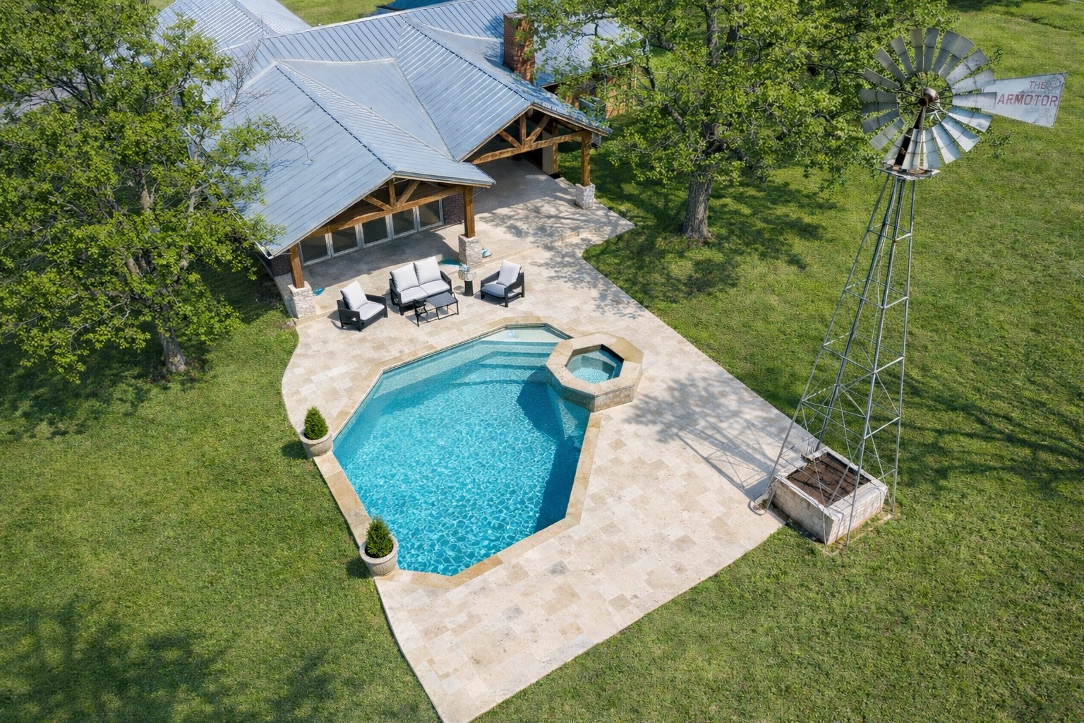 11362 E Highway 82 Whitesboro TX 76273
