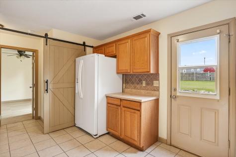 721 Comanche Cove Drive Granbury TX 76048
