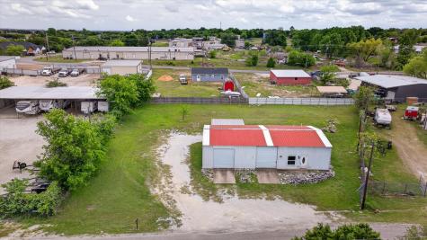 721 Comanche Cove Drive Granbury TX 76048