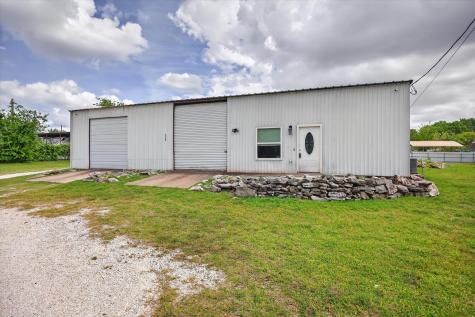 721 Comanche Cove Drive Granbury TX 76048