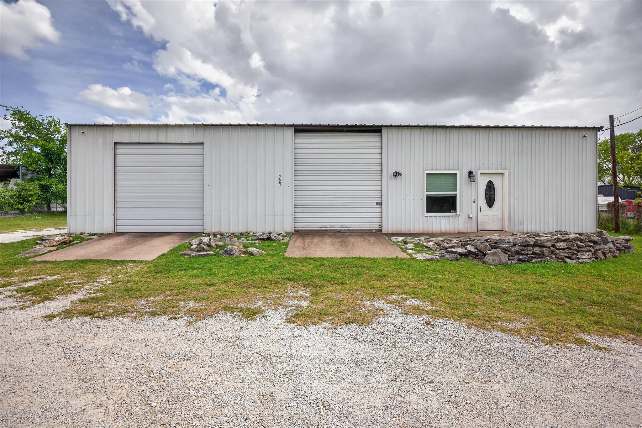 721 Comanche Cove Drive Granbury TX 76048
