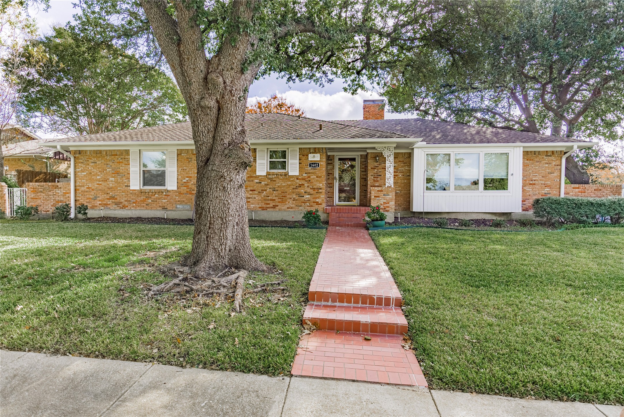 1602 Hiawatha Way Garland TX 75043