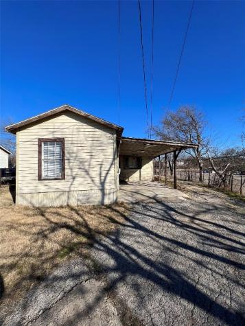 606 N Tatum Avenue Dallas TX 75211