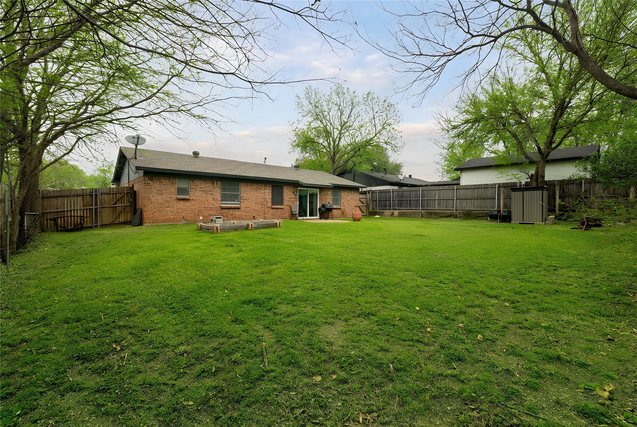 6020 Harrison Way Watauga TX 76148