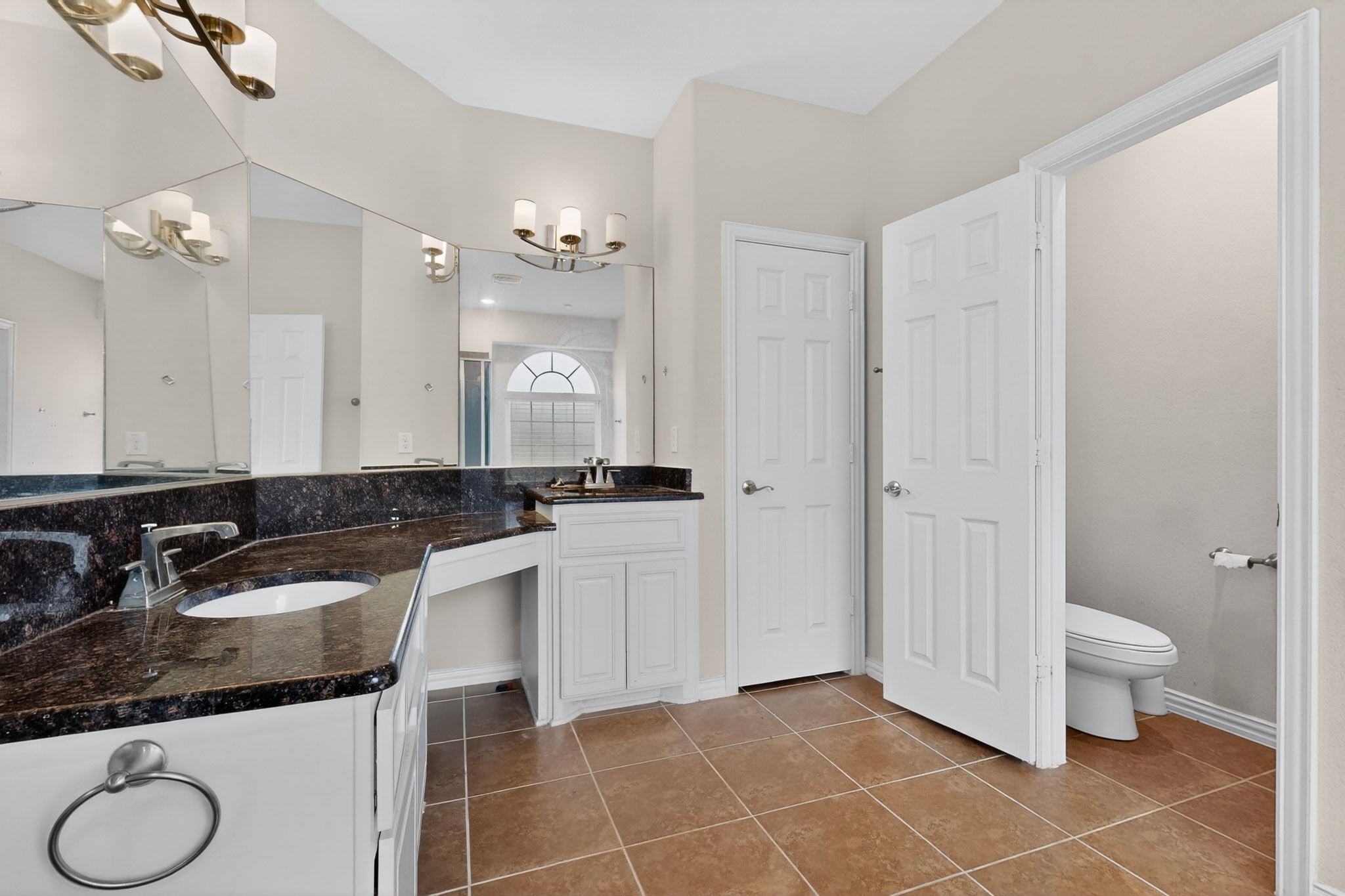 908 Heath Creek Drive Desoto TX 75115