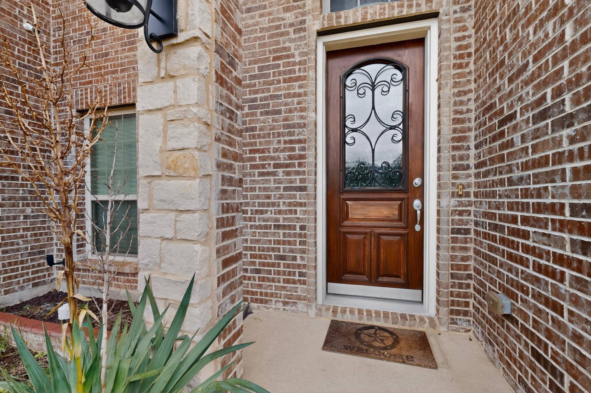 908 Heath Creek Drive Desoto TX 75115