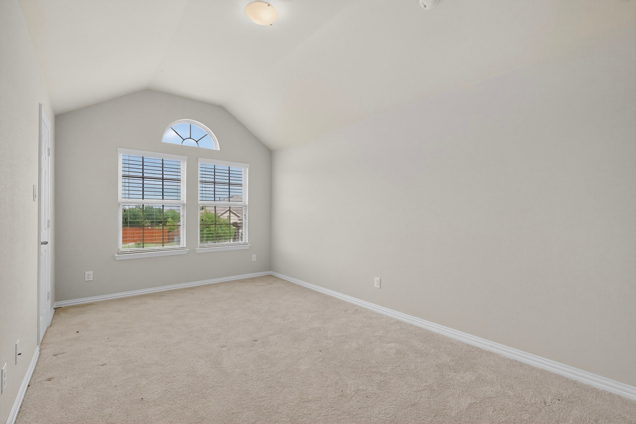908 Heath Creek Drive Desoto TX 75115