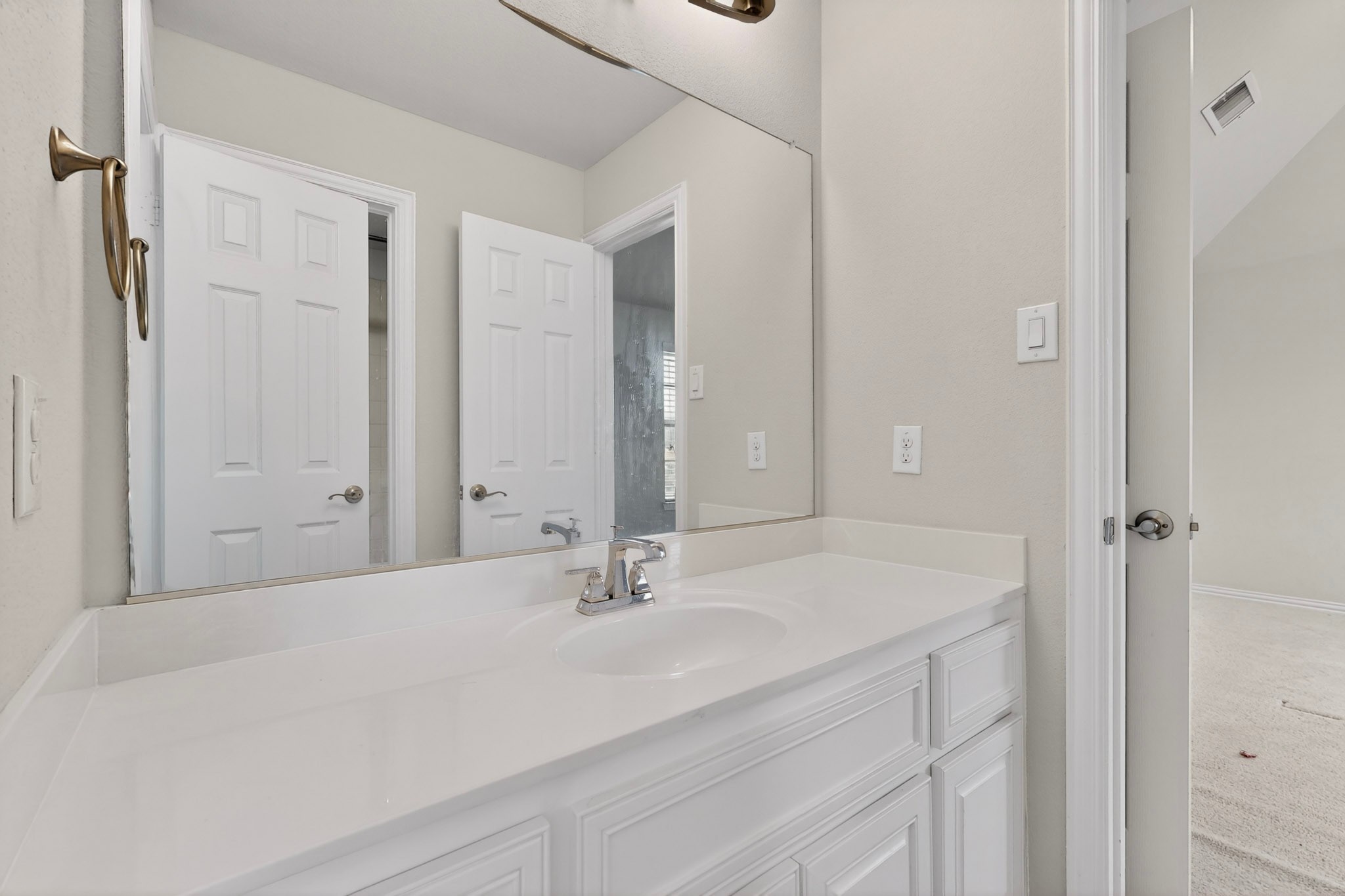 908 Heath Creek Drive Desoto TX 75115