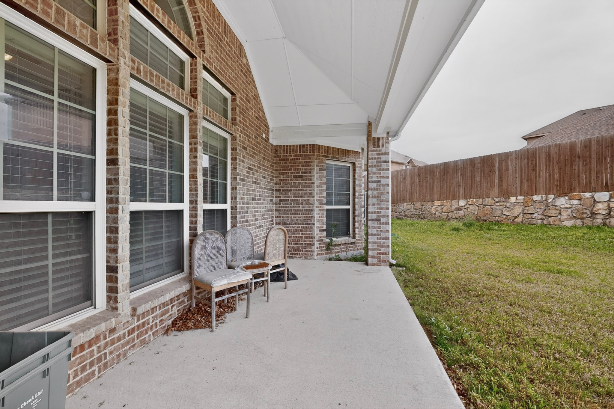 908 Heath Creek Drive Desoto TX 75115