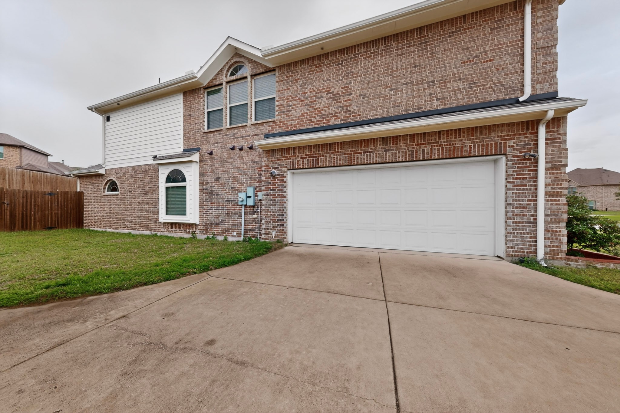 908 Heath Creek Drive Desoto TX 75115