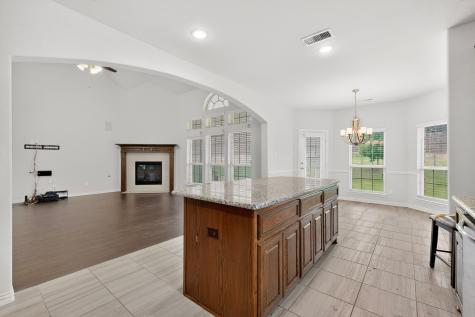 908 Heath Creek Drive Desoto TX 75115
