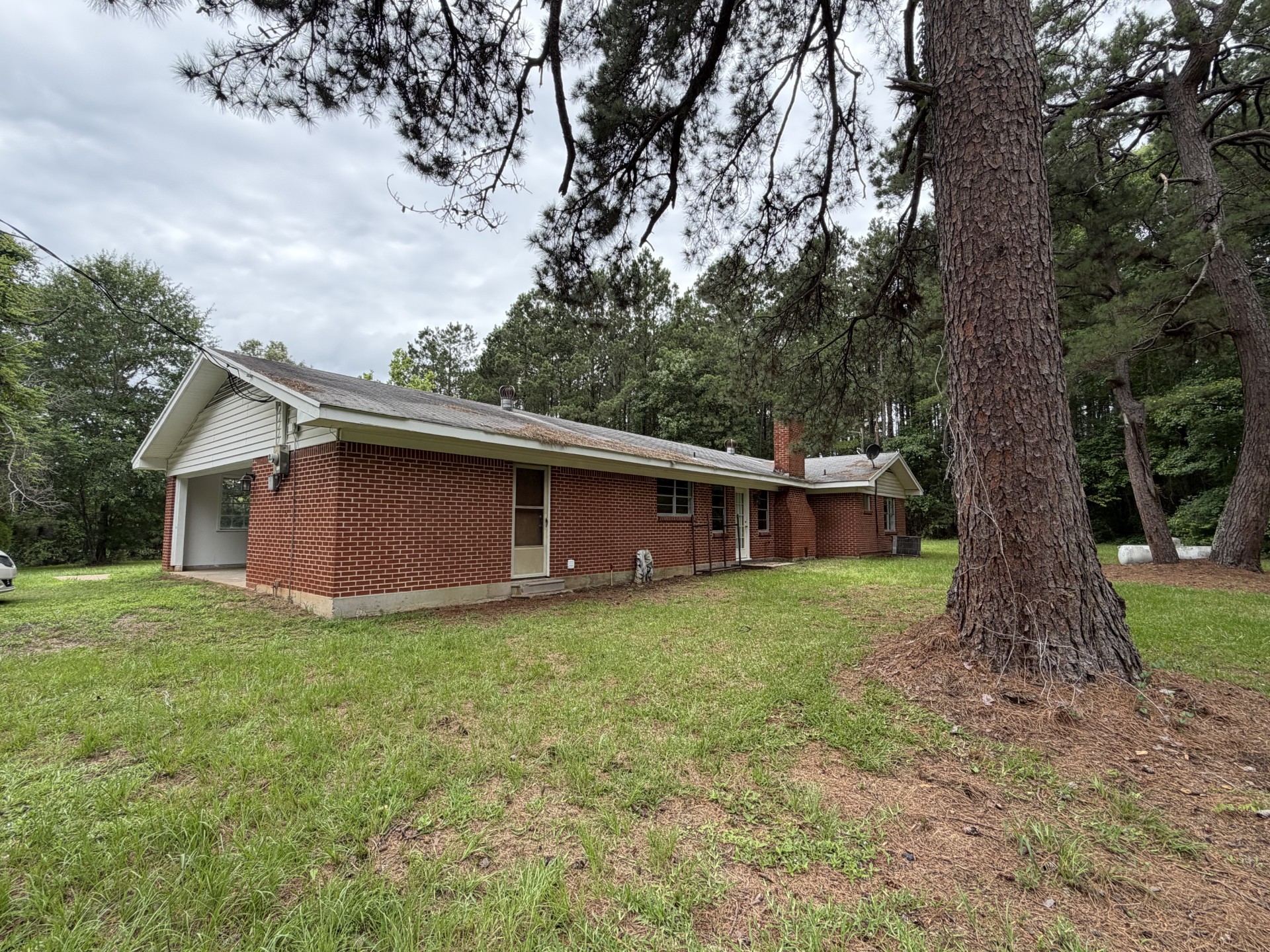 3536 Highway 84 Mansfield LA 71052