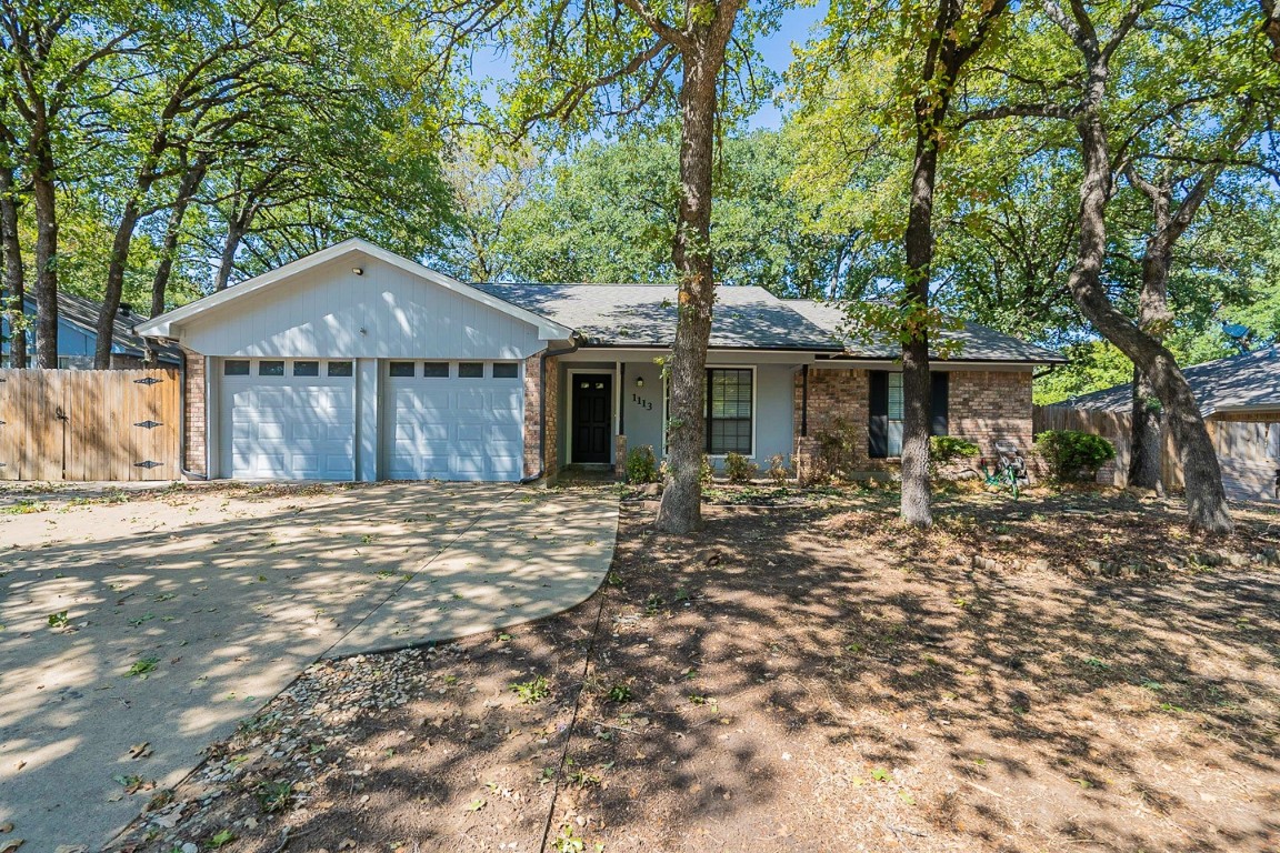 1113 Lake Ridge Drive Azle TX 76020