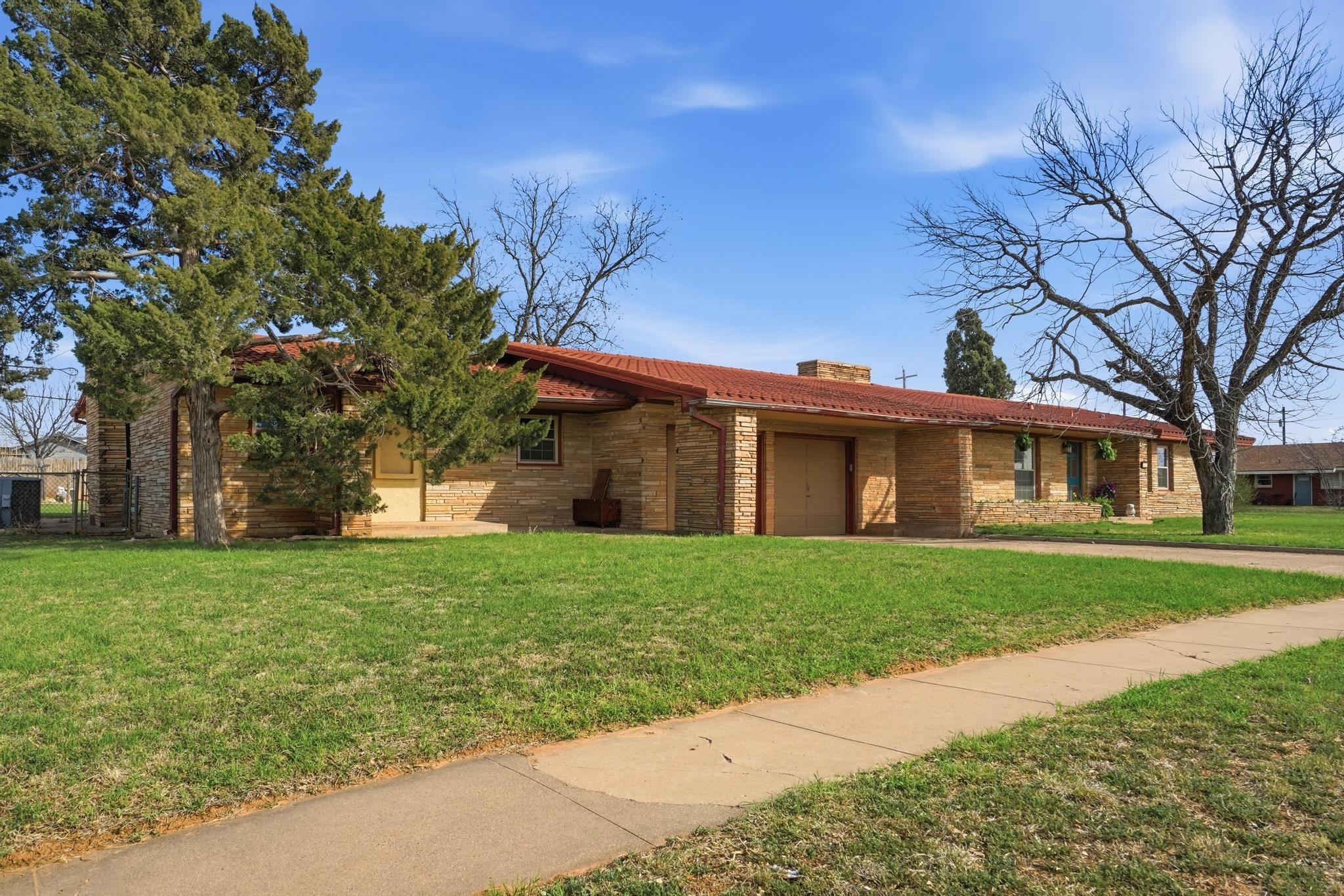 1331 Avenue O Anson TX 79501