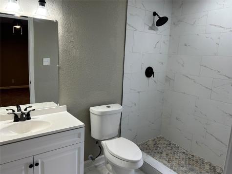 220 N Bernice Drive Garland TX 75042