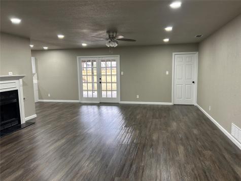220 N Bernice Drive Garland TX 75042