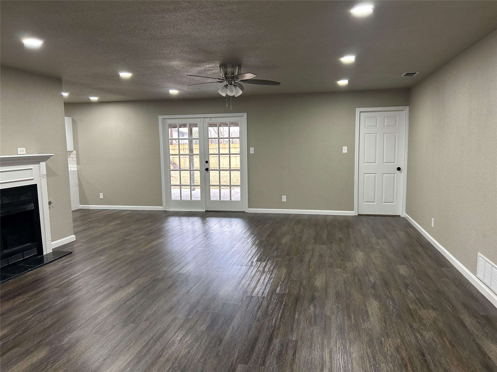 220 N Bernice Drive Garland TX 75042