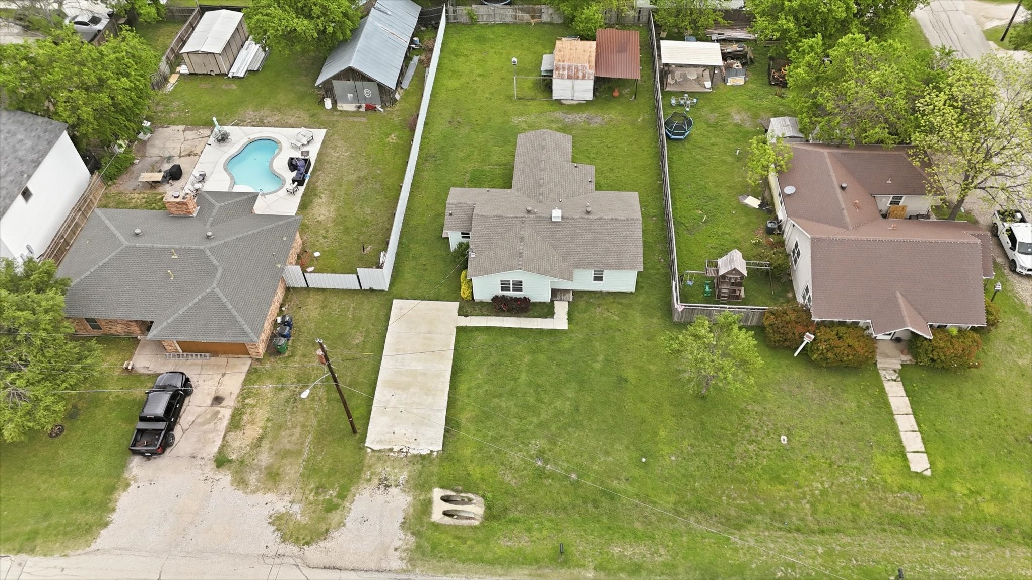 204 E Bailey Street Ponder TX 76259