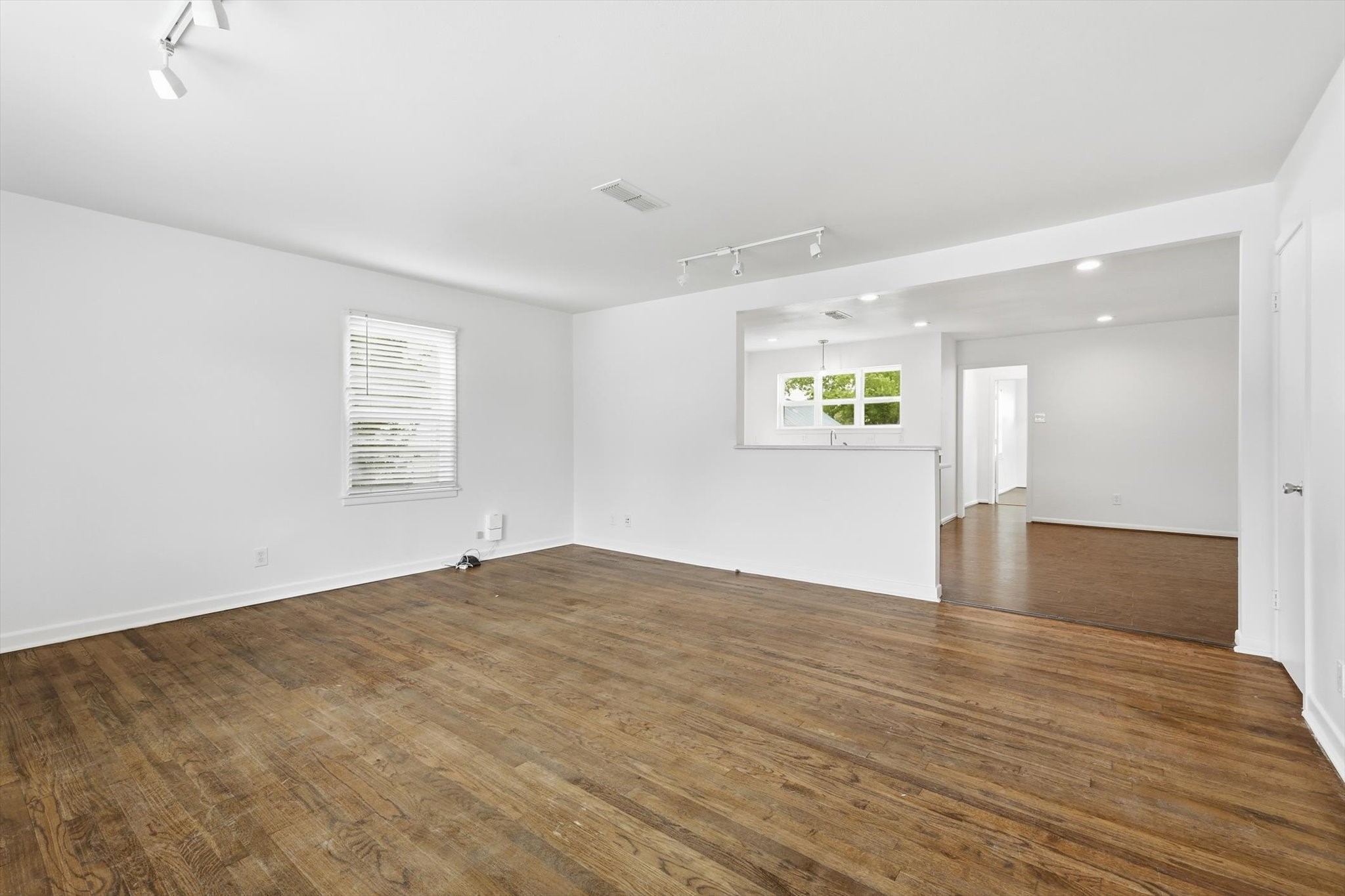 204 E Bailey Street Ponder TX 76259