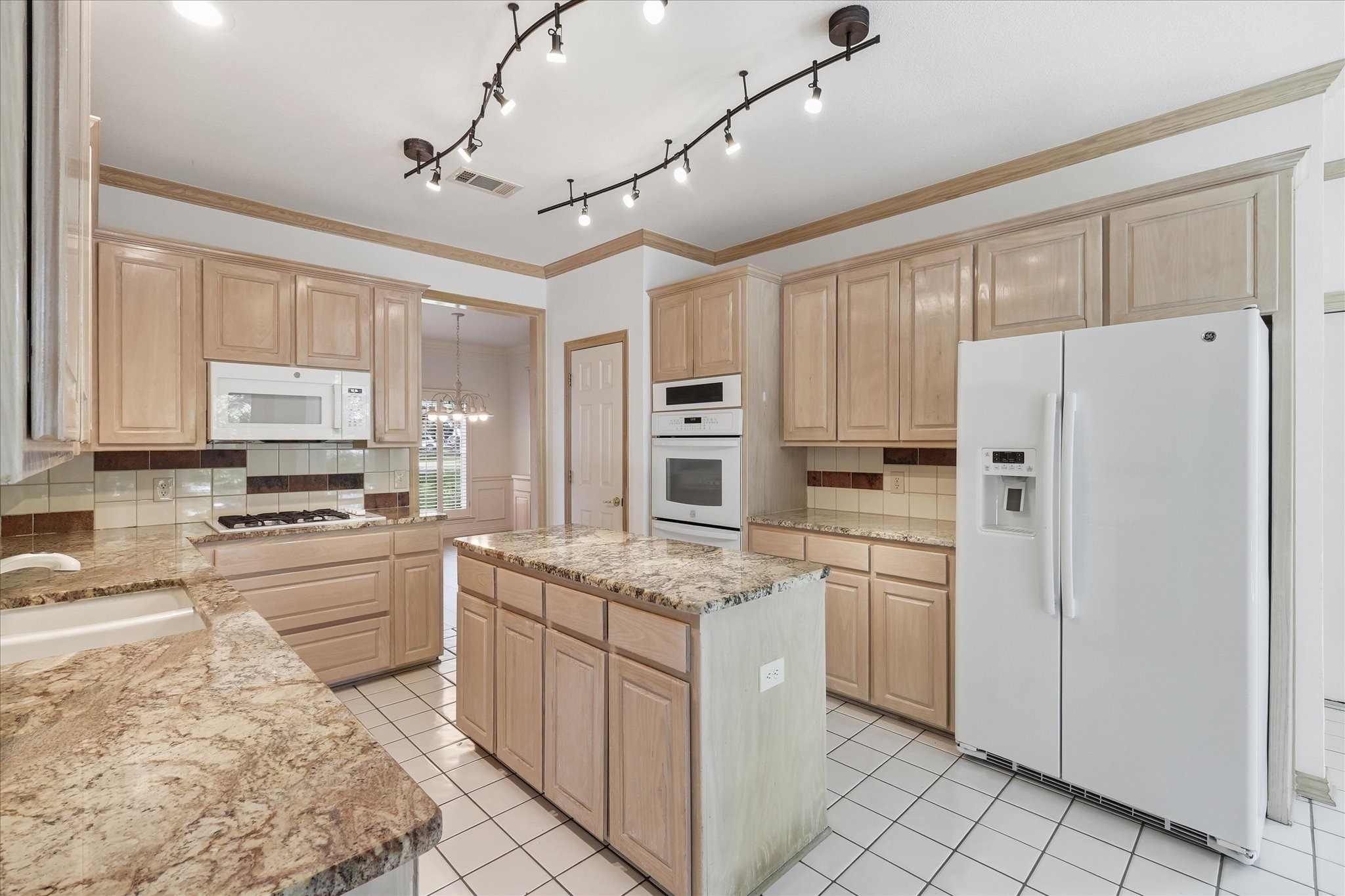 133 E View Court Double Oak TX 75077
