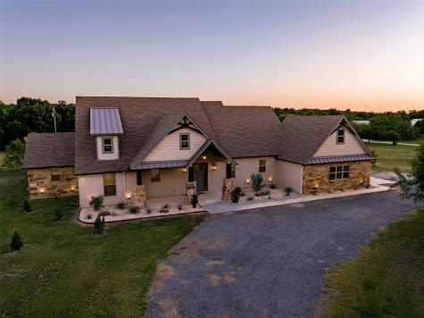 500 W Woodcreek Court Granbury TX 76049