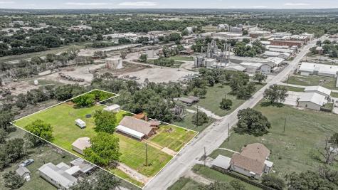 509 W Reynosa Avenue De Leon TX 76444