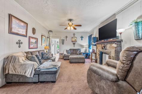 509 W Reynosa Avenue De Leon TX 76444